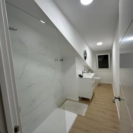 Con Terraza A Kilometro Y Medio De La Playa 11 아파트 비고