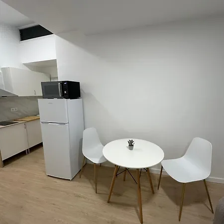 아파트 Con Terraza A Kilometro Y Medio De La Playa 11