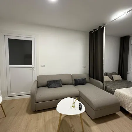 아파트 Con Terraza A Kilometro Y Medio De La Playa 11 비고